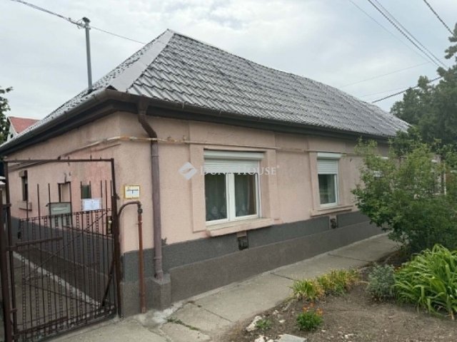 Eladó családi ház, Vecsésen 49.9 M Ft, 5 szobás