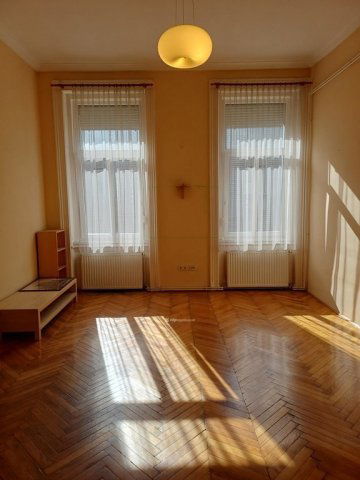 Eladó téglalakás, Budapesten, VII. kerületben 73.5 M Ft