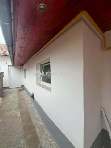 Eladó családi ház, Kecskeméten 15.5 M Ft, 4 szobás