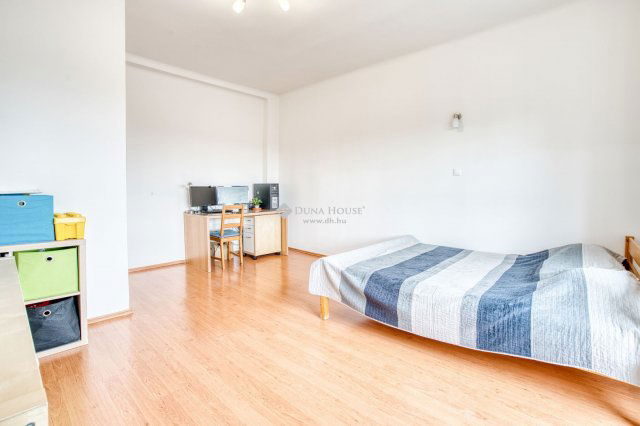 Eladó téglalakás, Budapesten, XI. kerületben 89.9 M Ft, 3 szobás