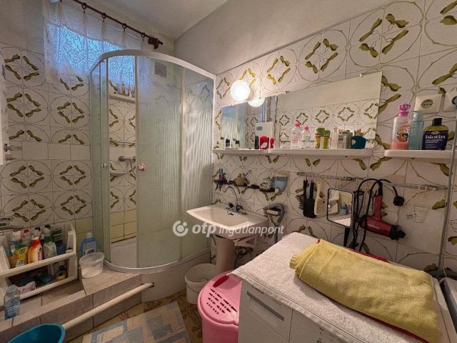 Eladó családi ház, Verpeléten 19 M Ft, 3 szobás