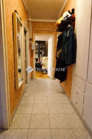 Eladó téglalakás, Gödöllőn 65.5 M Ft, 2 szobás