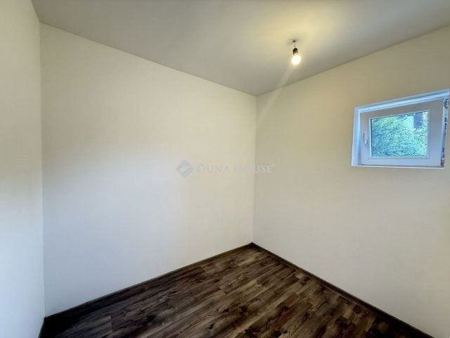 Eladó téglalakás, Budapesten, XVIII. kerületben 27 M Ft