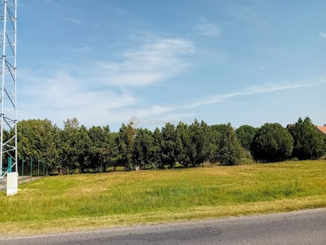 Eladó telek, Gönyűn 15.3 M Ft / költözzbe.hu