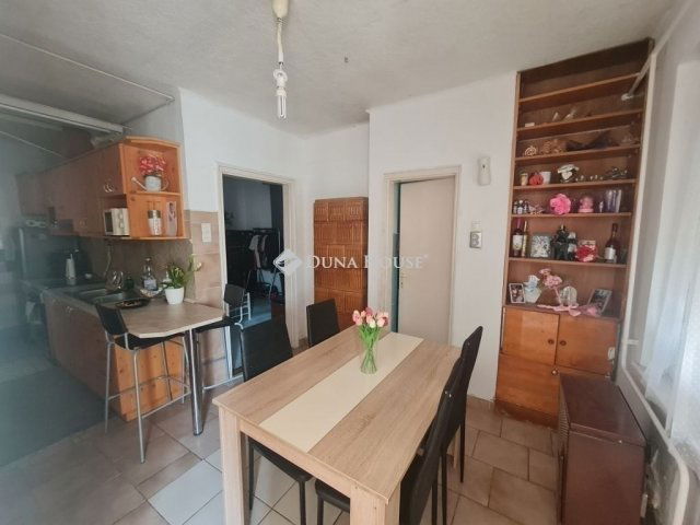 Eladó ikerház, Monoron 49.9 M Ft, 4 szobás / költözzbe.hu