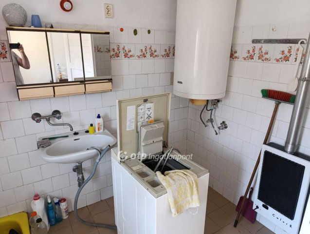 Eladó családi ház, Forráskúton 25 M Ft, 3 szobás