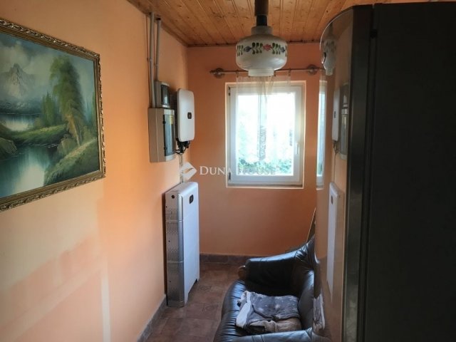 Eladó családi ház, Székesfehérvárott 89 M Ft, 4 szobás