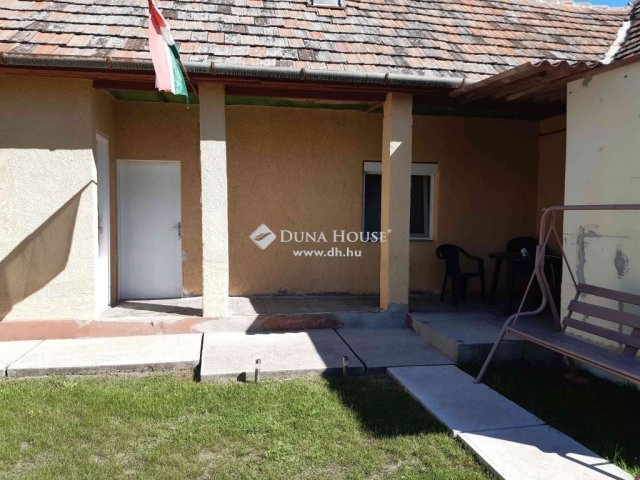 Eladó családi ház, Újszilváson 29.9 M Ft, 3 szobás