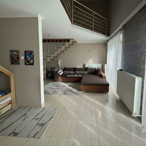 Eladó téglalakás, Budapesten, XVIII. kerületben 92.9 M Ft