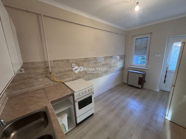 Eladó sorház, Kecskeméten 53 M Ft, 2 szobás