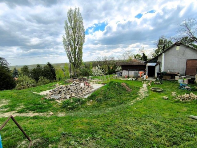 Eladó telek, Rácalmáson, Szigetfő utcában 24.9 M Ft