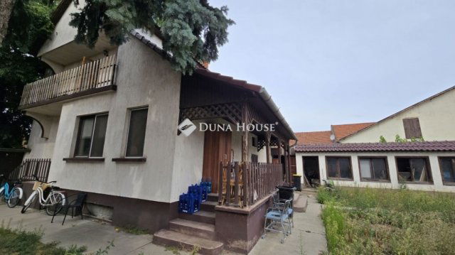 Eladó családi ház, Bácsalmáson 30.5 M Ft, 5 szobás