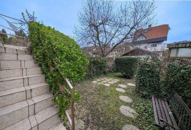 Eladó ikerház, Budapesten, XI. kerületben 192 M Ft, 4 szobás