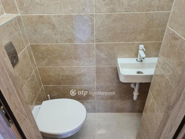 Eladó téglalakás, Budapesten, XII. kerületben 134.9 M Ft