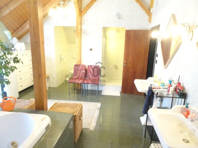 Eladó családi ház, Budapesten, XIII. kerületben 350 M Ft