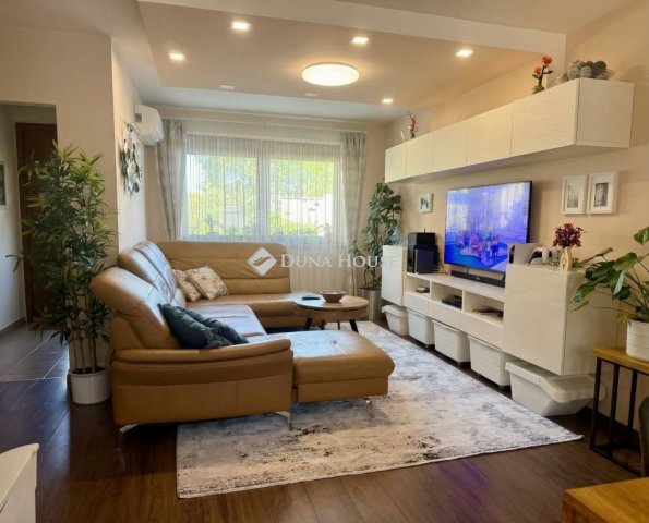 Eladó családi ház, Debrecenben 164.9 M Ft, 5 szobás