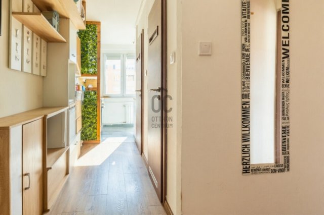 Eladó panellakás, Budapesten, III. kerületben 79 M Ft, 2 szobás