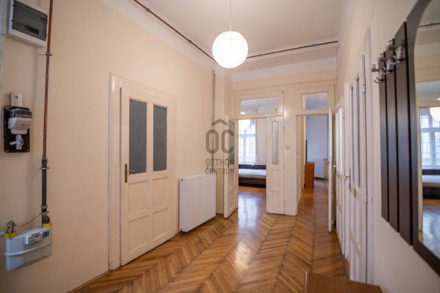 Eladó téglalakás, Budapesten, VIII. kerületben 105 M Ft