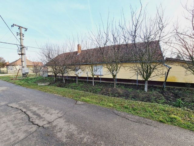 Eladó családi ház, Dobozon 11.99 M Ft, 3 szobás