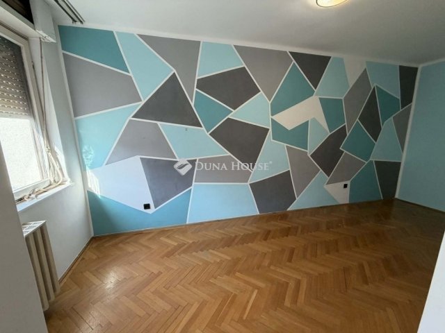 Eladó téglalakás, Kecskeméten 65 M Ft, 4 szobás