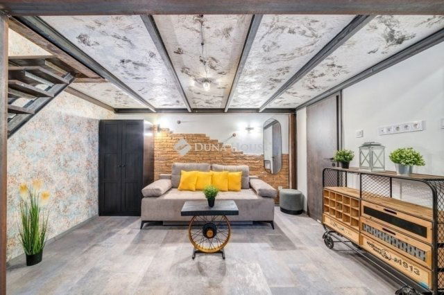 Eladó téglalakás, Budapesten, III. kerületben 46.9 M Ft