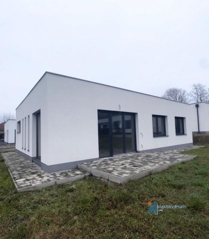 Eladó családi ház, Zalaegerszegen 97 M Ft, 5 szobás