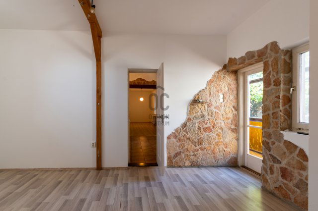 Eladó családi ház, Székesfehérvárott 72.2 M Ft, 5 szobás