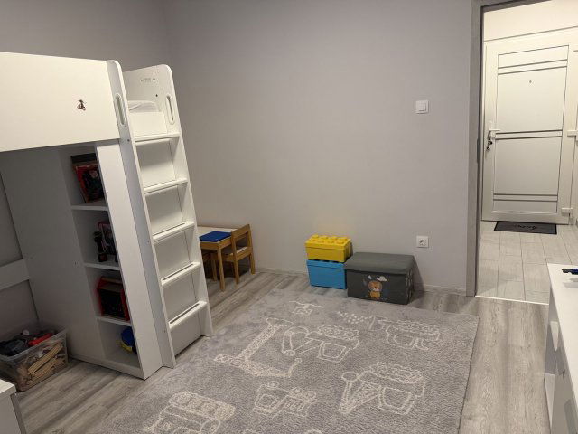 Eladó téglalakás, Nyíregyházán 82.5 M Ft, 3 szobás