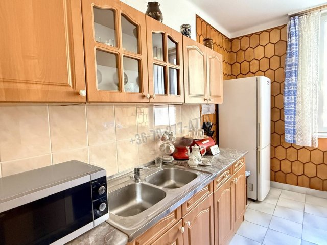 Eladó téglalakás, Oroszlányban 36.9 M Ft, 2 szobás