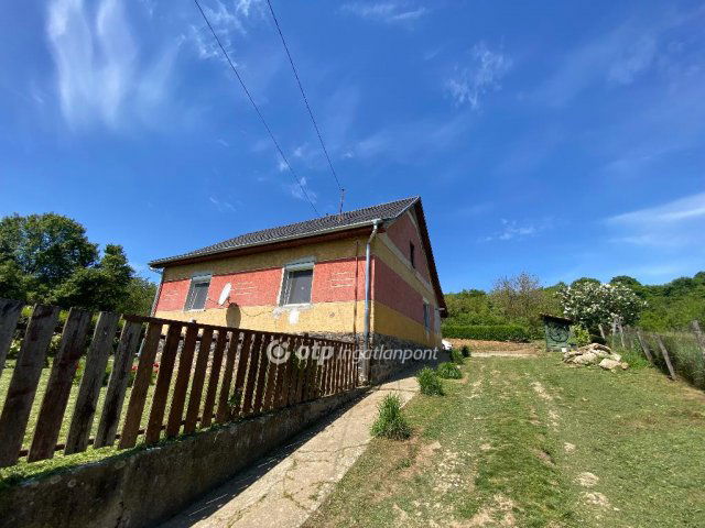 Eladó családi ház, Csesztvén 25.9 M Ft, 3 szobás