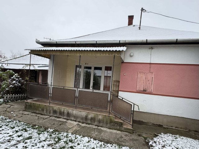 Eladó családi ház, Mezőszentgyörgyön 29.9 M Ft, 2 szobás