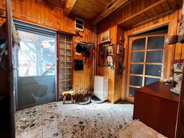 Eladó téglalakás, Budapesten, XV. kerületben 79 M Ft, 4 szobás