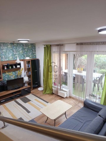 Eladó ikerház, Tatabányán 91.5 M Ft, 4 szobás