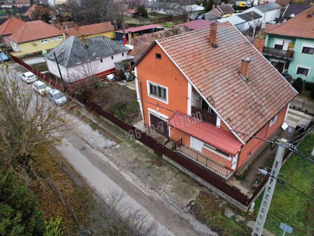Eladó családi ház, Jászapátiban 34.9 M Ft, 5 szobás