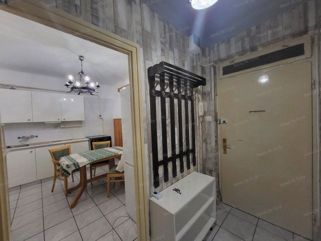 Eladó téglalakás, Győrött 49.9 M Ft, 2 szobás