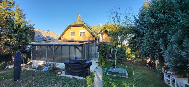 Eladó családi ház, Rádon 139.9 M Ft, 5 szobás