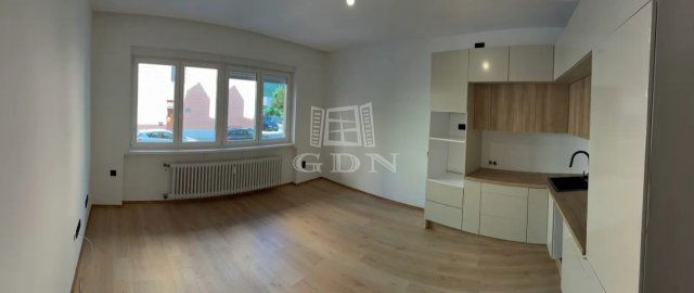 Eladó téglalakás, Budapesten, II. kerületben 81.99 M Ft