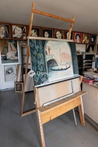 Eladó családi ház, Pécsett 169.9 M Ft, 5+2 szobás