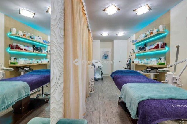 Eladó üzlethelyiség, Budapesten, VI. kerületben 38.115 M Ft