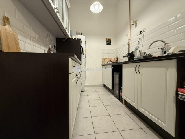 Eladó téglalakás, XII. kerületben, Hajnóczy József utcában