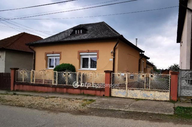 Eladó családi ház, Sajóvelezden 16.9 M Ft, 3 szobás