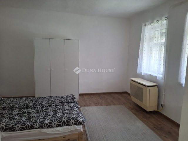 Kiadó családi ház, albérlet, Hatvanban 160 E Ft / hó, 2 szobás