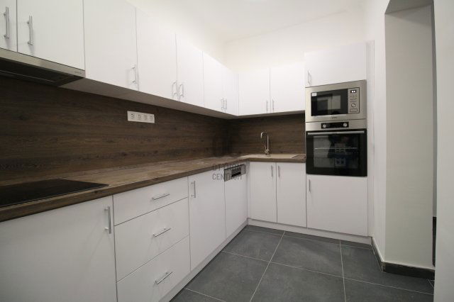 Eladó családi ház, Budapesten, XVIII. kerületben 121.9 M Ft