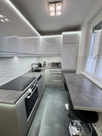 Eladó panellakás, Budapesten, XV. kerületben 78.4 M Ft, 3 szobás