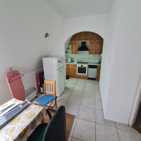 Kiadó téglalakás, albérlet, Debrecenben 240 E Ft / hó, 3 szobás