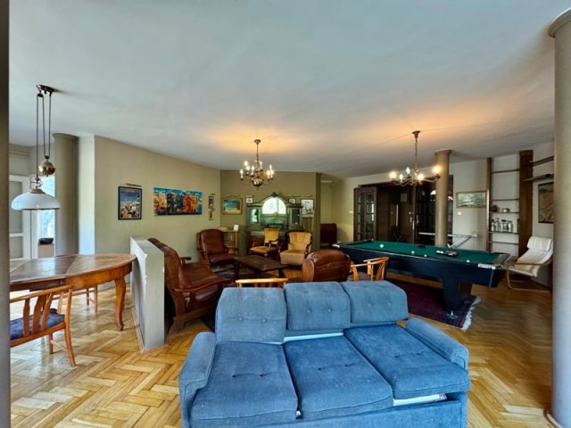 Kiadó téglalakás, albérlet, Pécsett, Alkotmány utcában