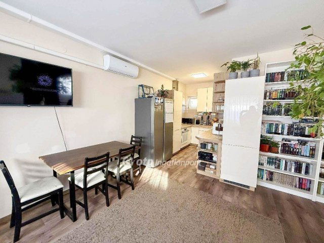 Eladó ikerház, Szigethalmon 76.9 M Ft, 1+2 szobás