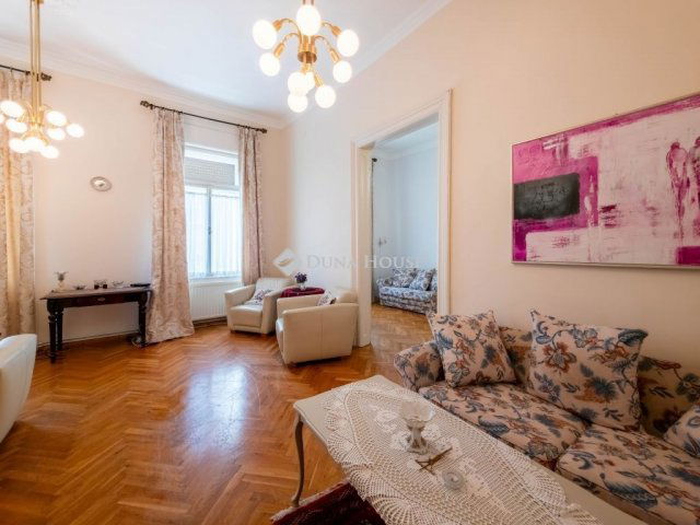 Kiadó téglalakás, albérlet, Budapesten, V. kerületben, 2 szobás