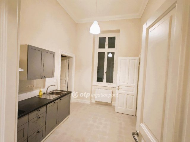 Eladó téglalakás, Budapesten, V. kerületben 225 M Ft, 3 szobás