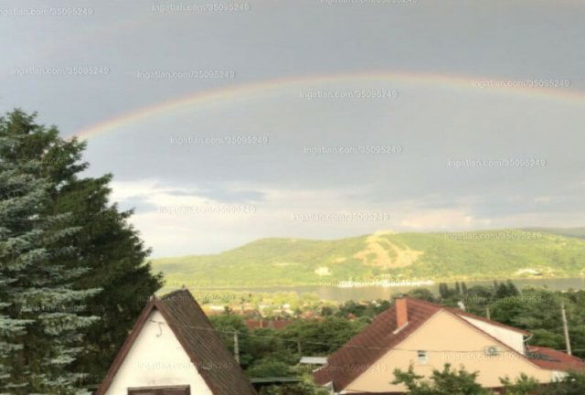 Eladó családi ház, Nagymaroson, Szálloda úton 149.9 M Ft